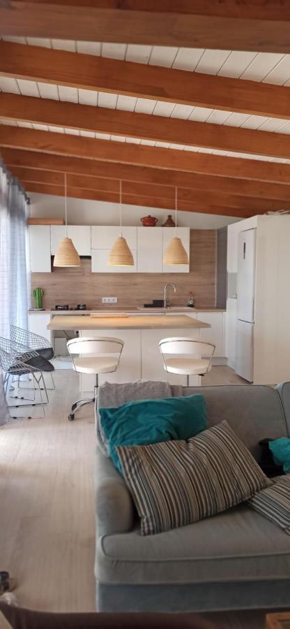 Beautiful Chalet With Wifi And Free Parking Arona  Dış mekan fotoğraf