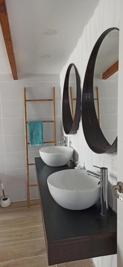 Beautiful Chalet With Wifi And Free Parking Arona  Dış mekan fotoğraf