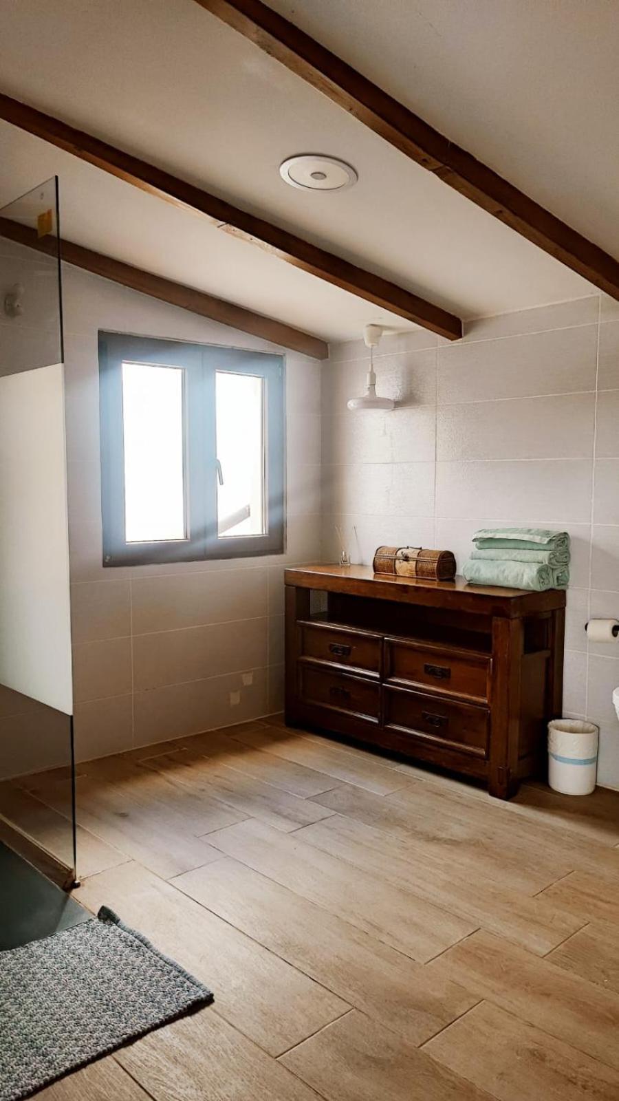 Beautiful Chalet With Wifi And Free Parking Arona  Dış mekan fotoğraf